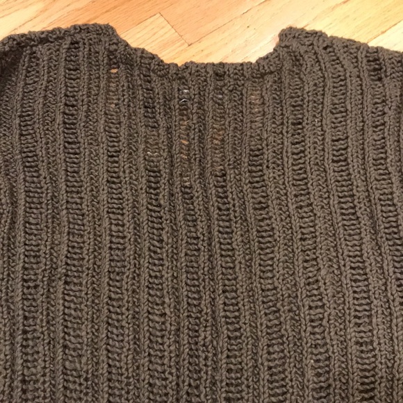 NWT F21 FOREVER 21 Olive Army Green V Neck Sheer Holey Sweater Sz M - Picture 7 of 7